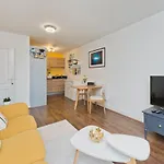 Bright Greenwich Flat Near Canary Wharf By Underthedoormat